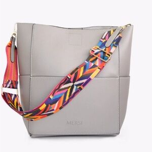 Mersi Bucket Bag